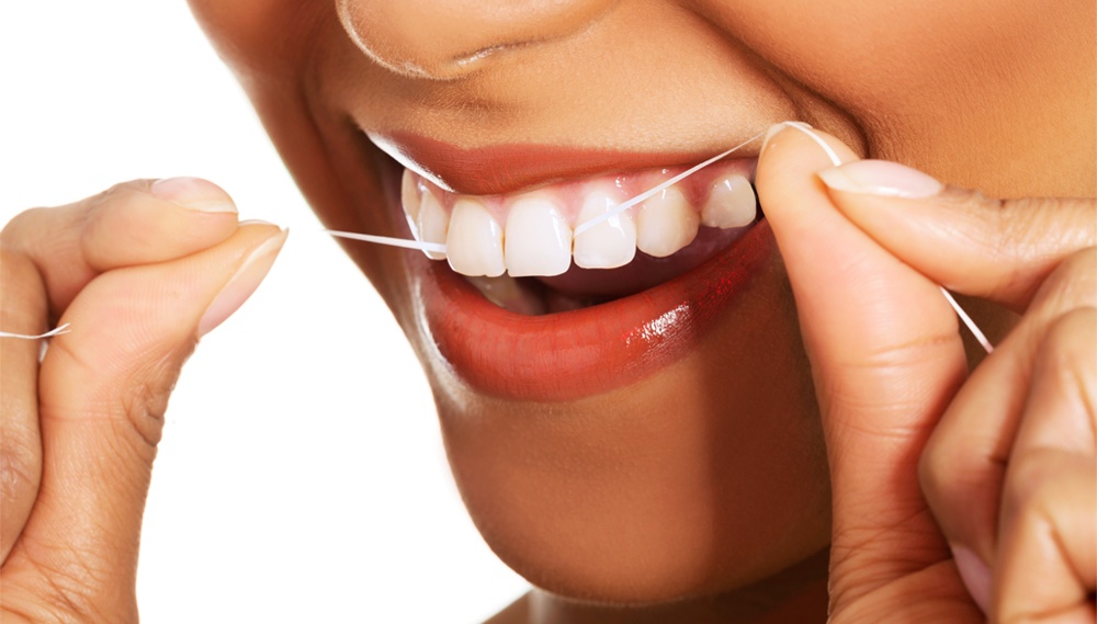 How Flossing Help You Get Rid Bad Breath