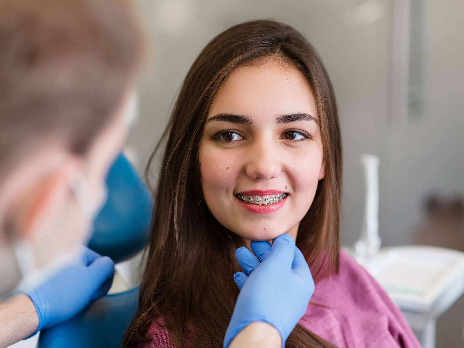Emergency Orthodontic Care: What To Do If A Bracket or Wire Breaks